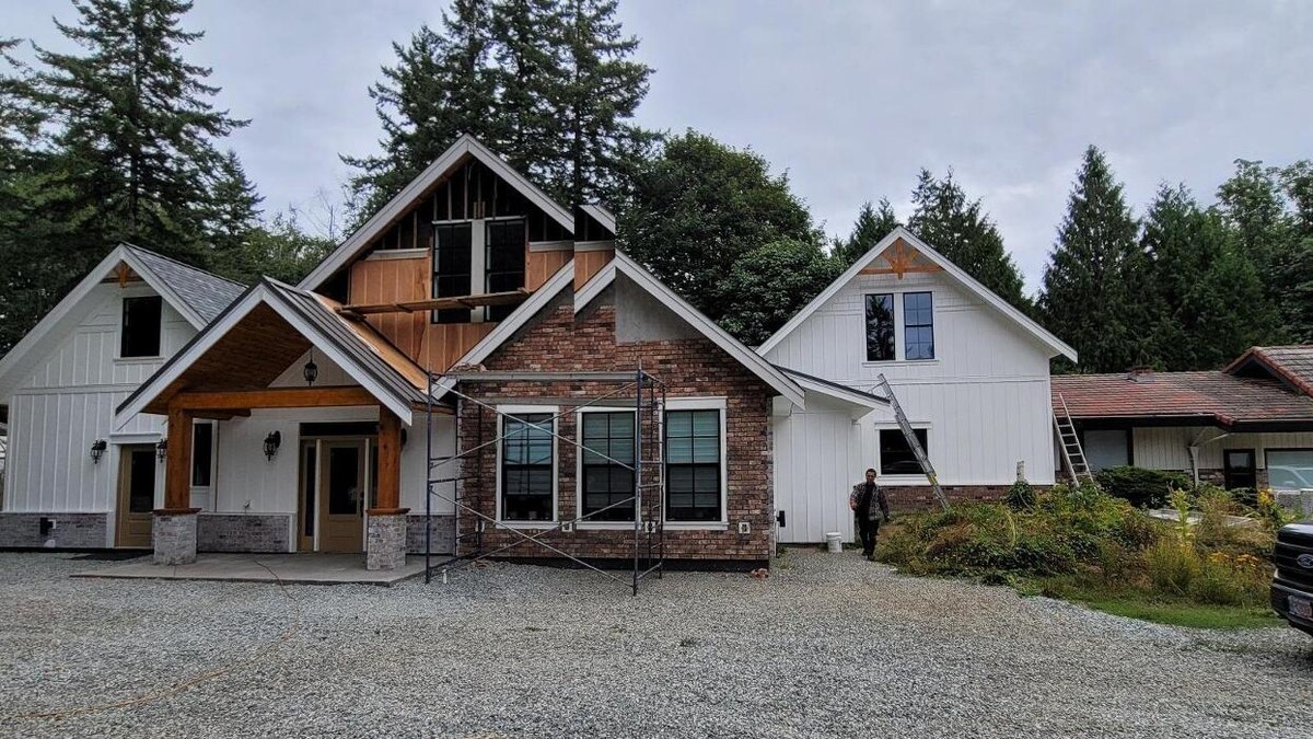 Images SRS ROOFING & exteriors