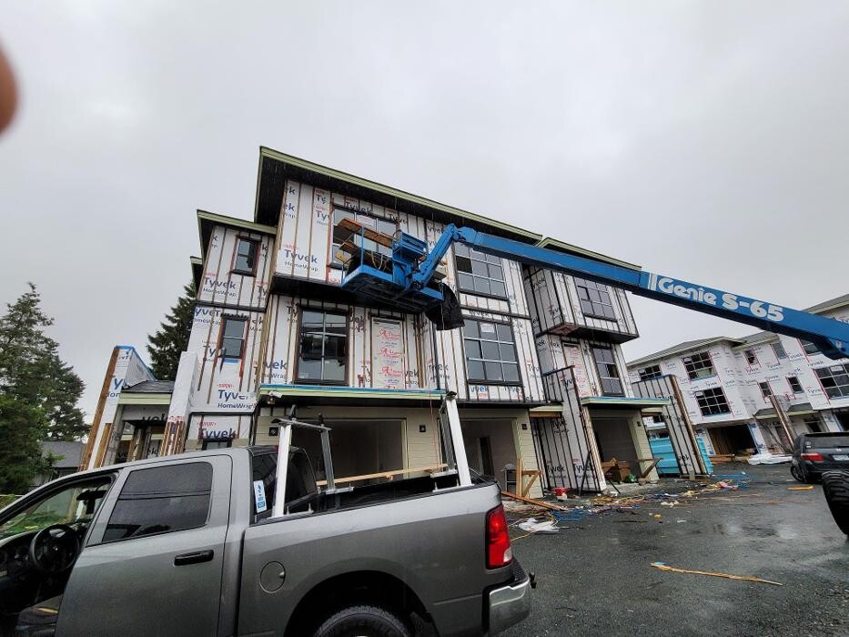 Images SRS ROOFING & exteriors