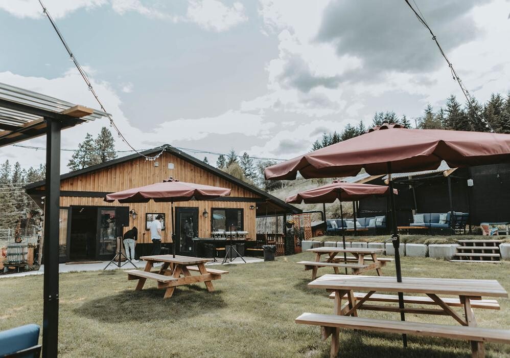 Images Ve Oh Lay Acres Winery & Farm