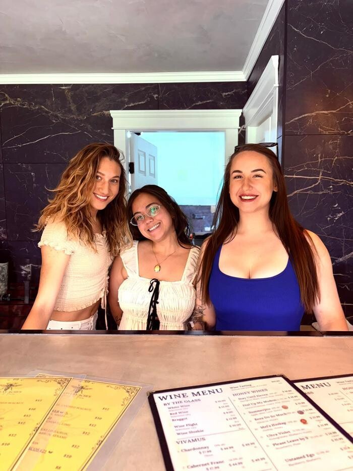 Images Ve Oh Lay Acres Winery & Farm