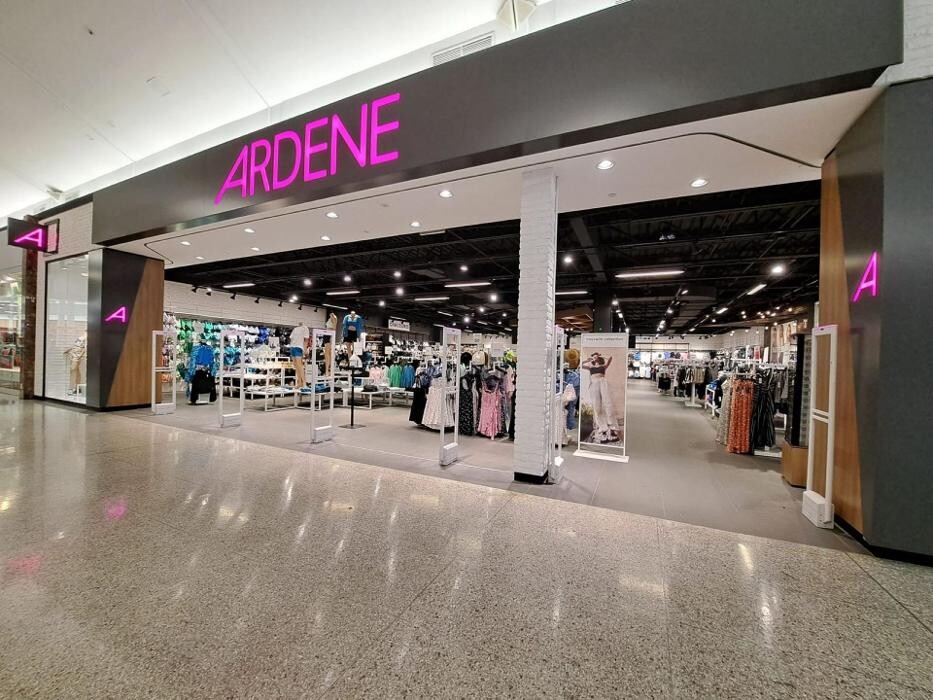 Images Ardene magasin de liquidation