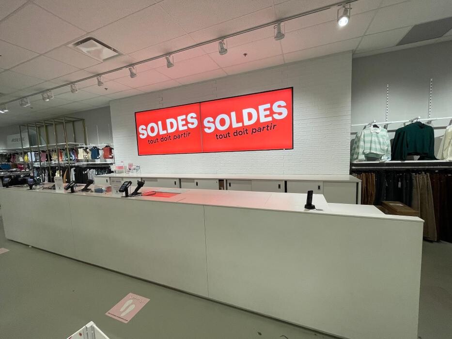 Images Ardene magasin de liquidation