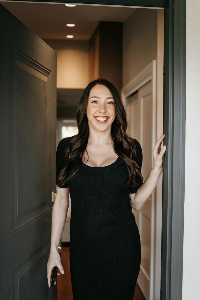 Images Jordan Ponuick, REALTOR