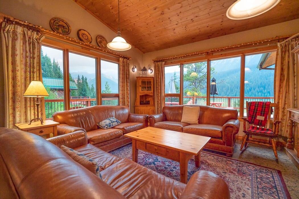 Images Mount Engadine Lodge