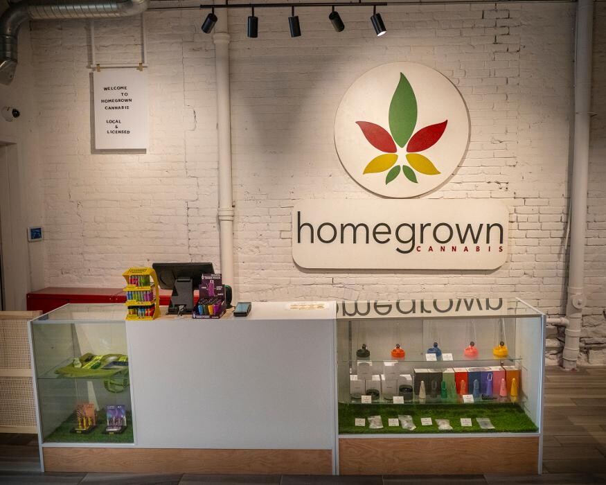 Images HomeGrown Cannabis
