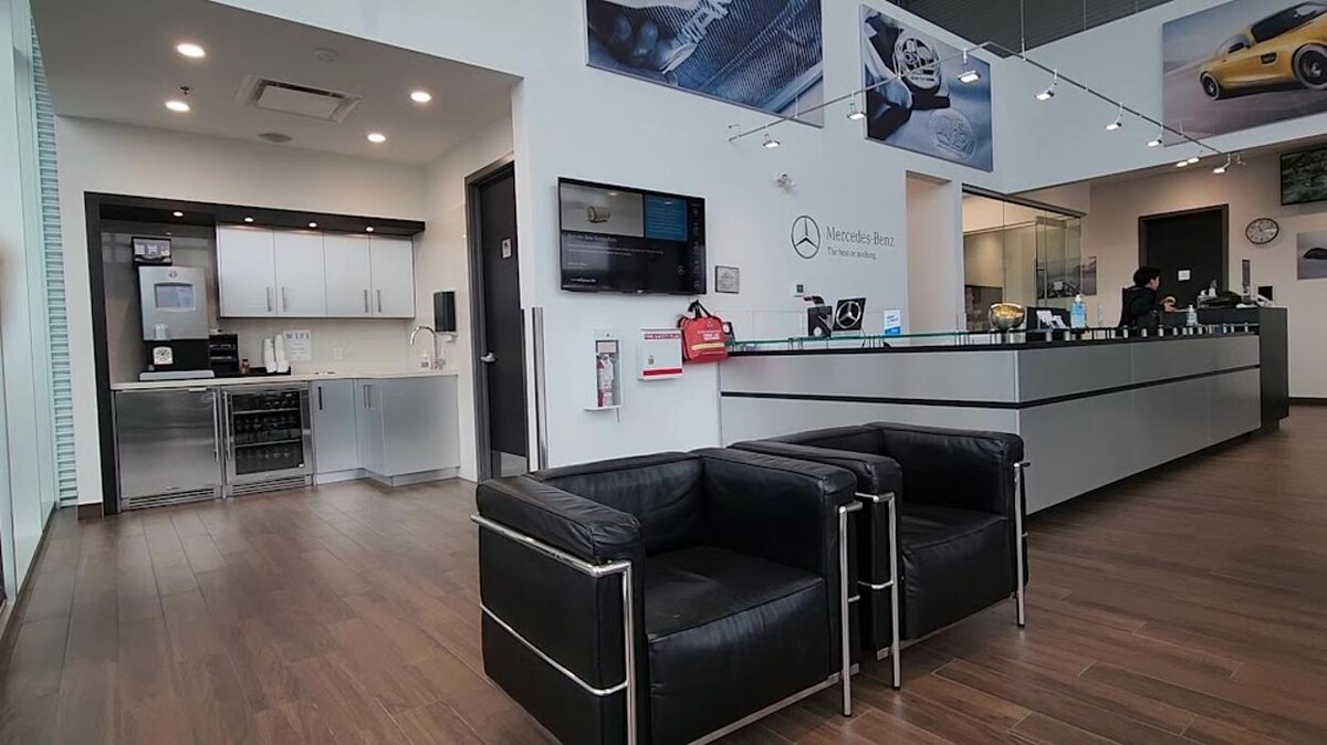 Images Mercedes-Benz Collision Centre (Richmond)