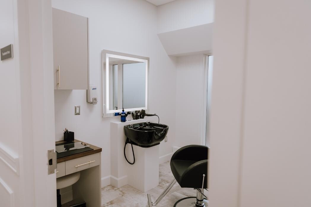 Images De Haar Hair Restoration