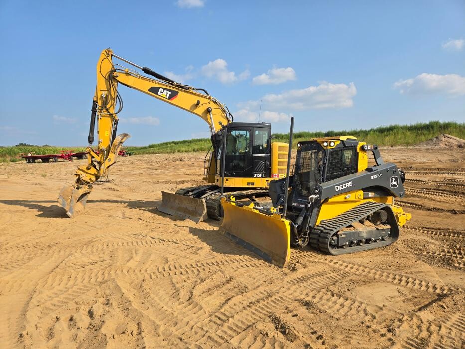 Images HJC Excavating Inc