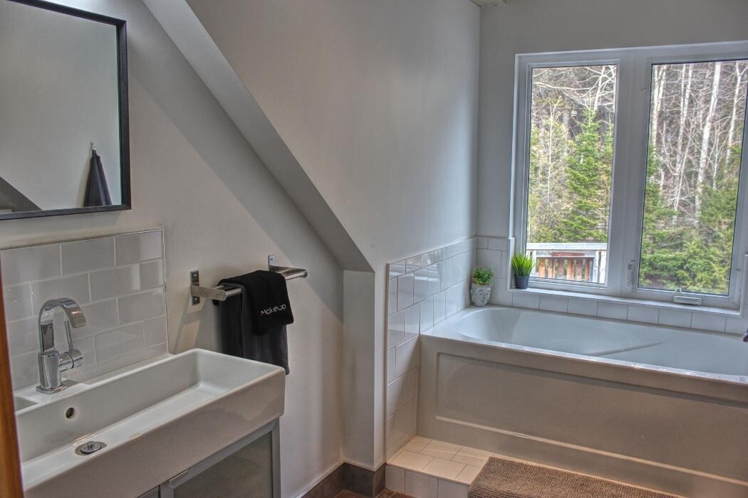 Images Zen Lakeside Getaway Nova Scotia