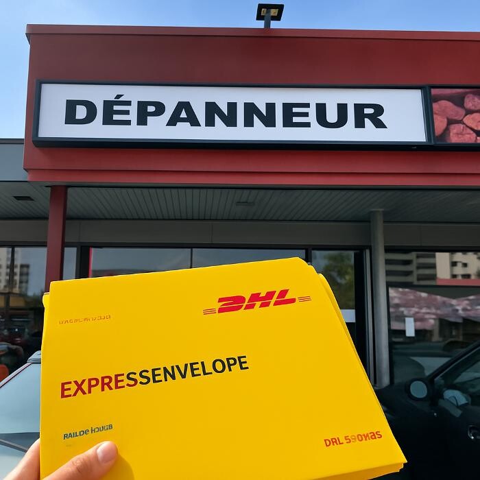 Images DHL Express Authorized Shipping Center