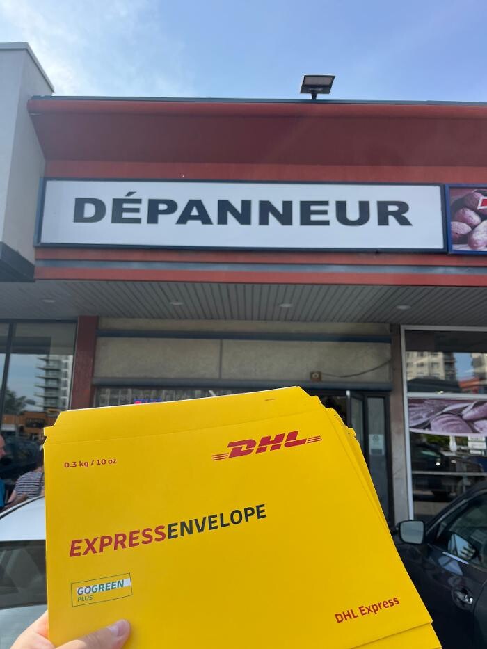 Images DHL Express Authorized Shipping Center