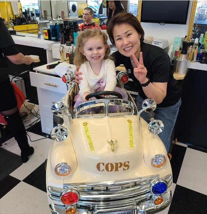 Images Straight 8 Barbers - Aberdeen