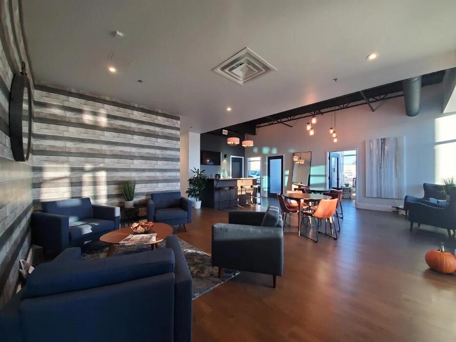 Images Chris Raposo - Kingston On Realtor