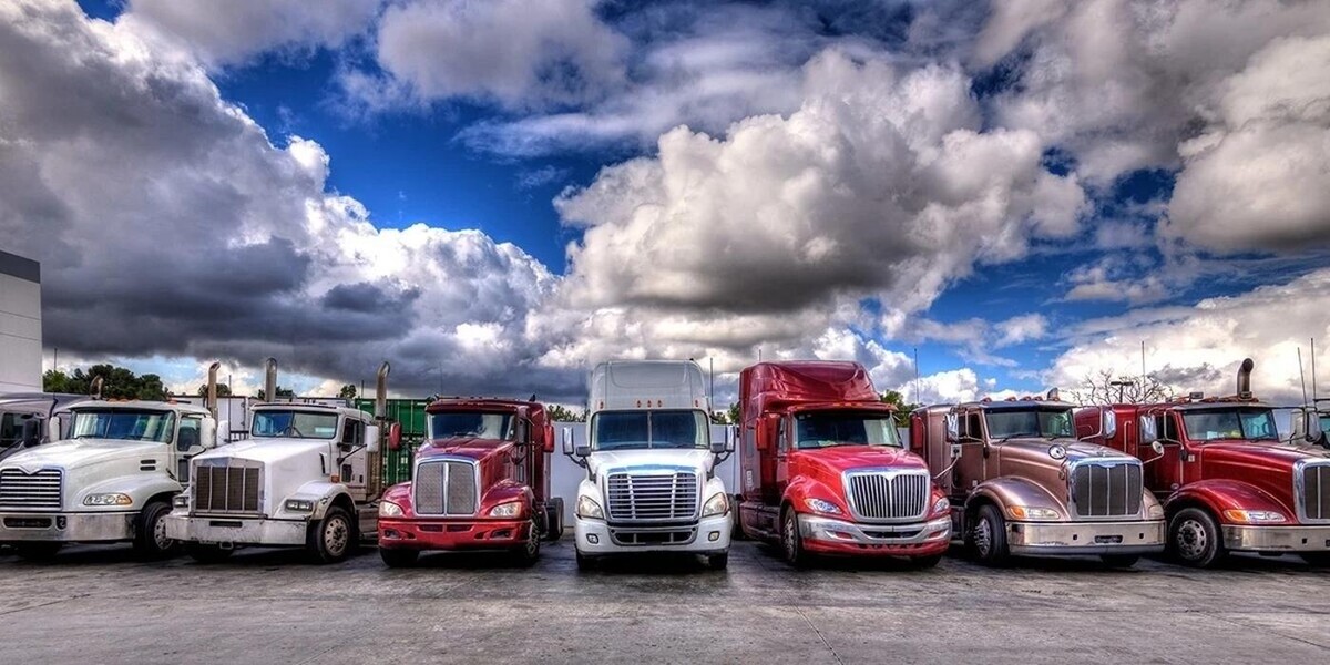 Images ARJ Truck Parking