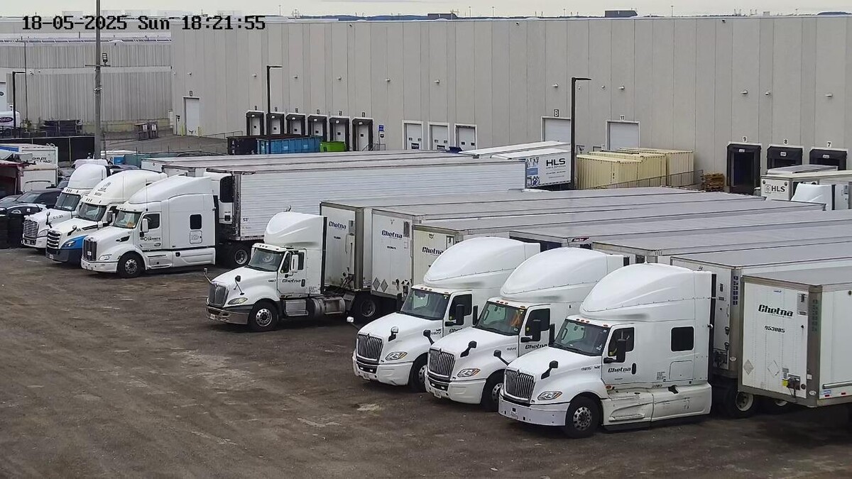 Images ARJ Truck Parking