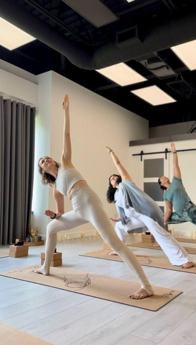 Images Goji Yoga & Wellness