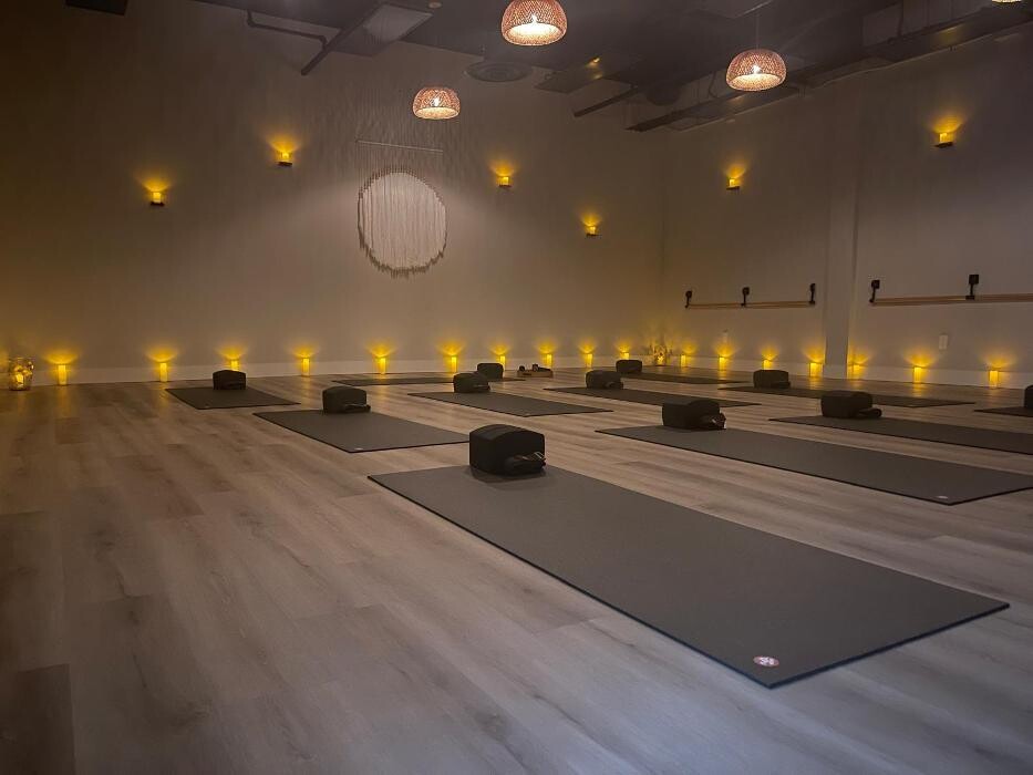 Images Goji Yoga & Wellness