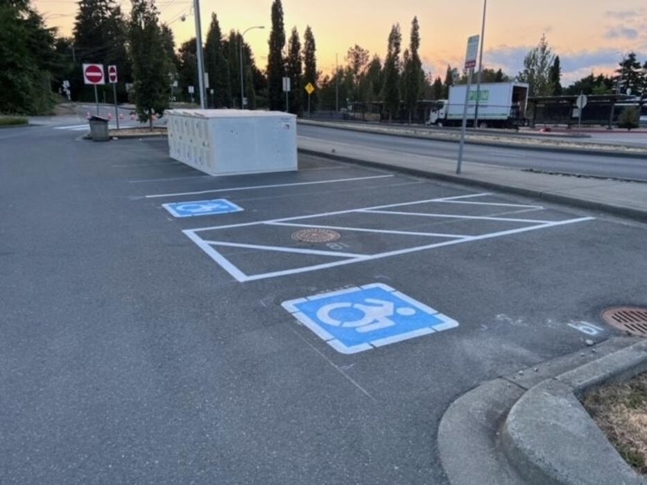Images Perrier Road Marking