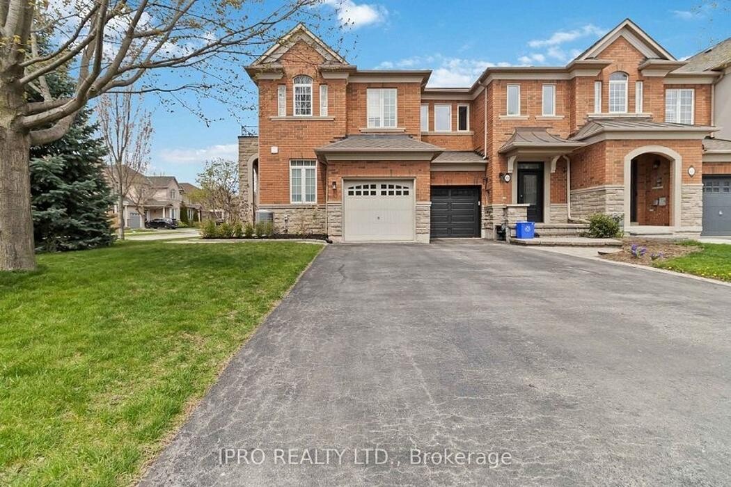 Images Brampton Real Estate Services - Charles Genard