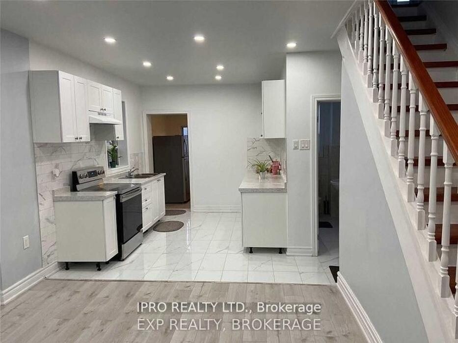 Images Brampton Real Estate Services - Charles Genard