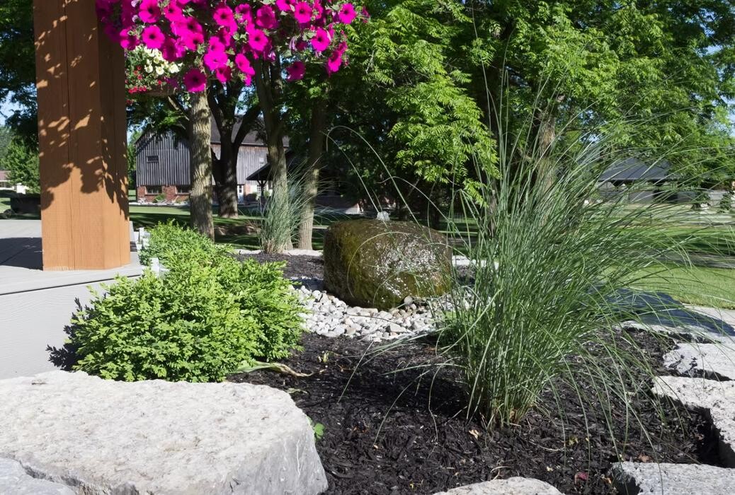 Images Cedarlane Landscape & Design