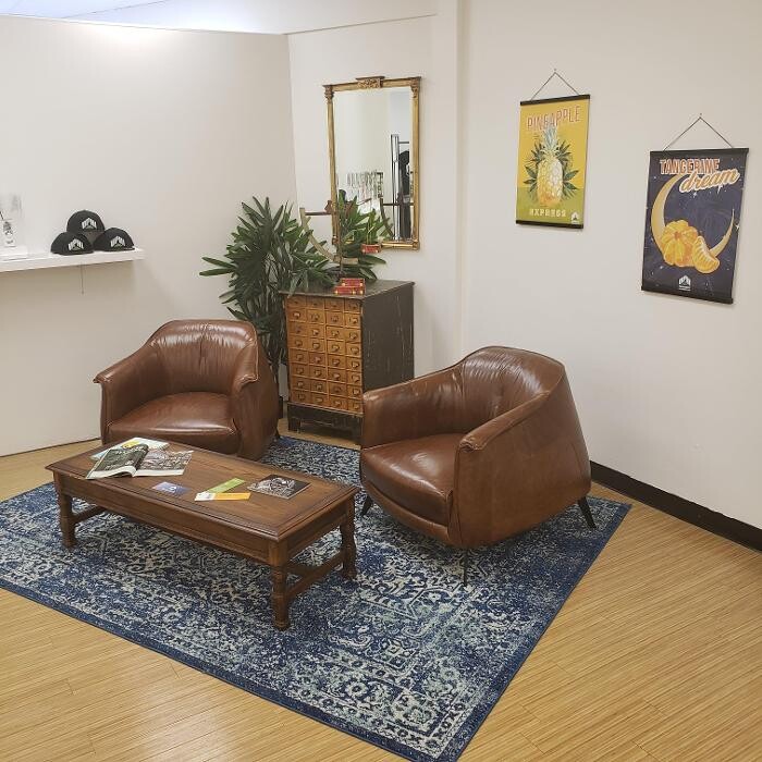 Images UpHi Cannabis Emporium