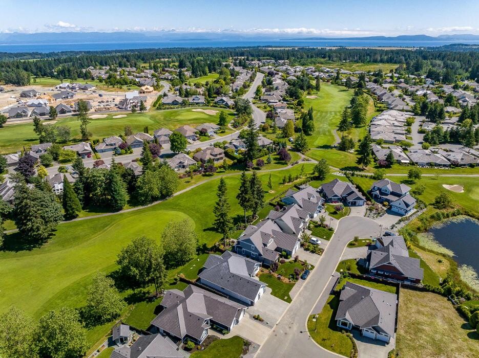 Images Jane Denham Real Estate Group