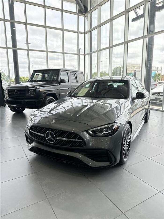 Images Mercedes-Benz Montréal-Est