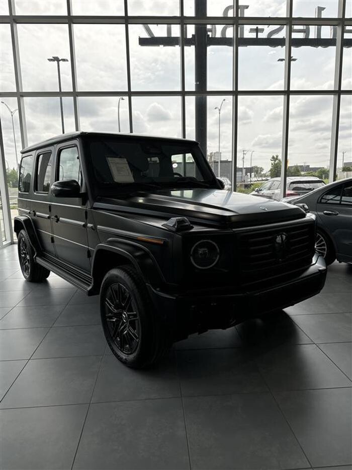 Images Mercedes-Benz Montréal-Est