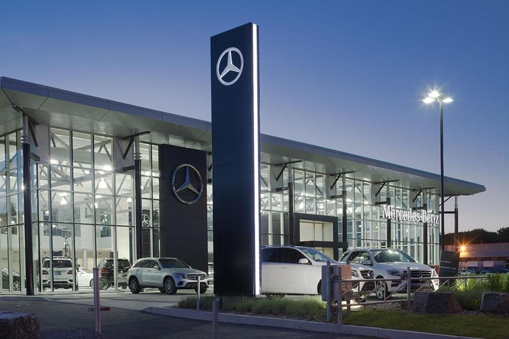 Images Mercedes-Benz Montréal-Est
