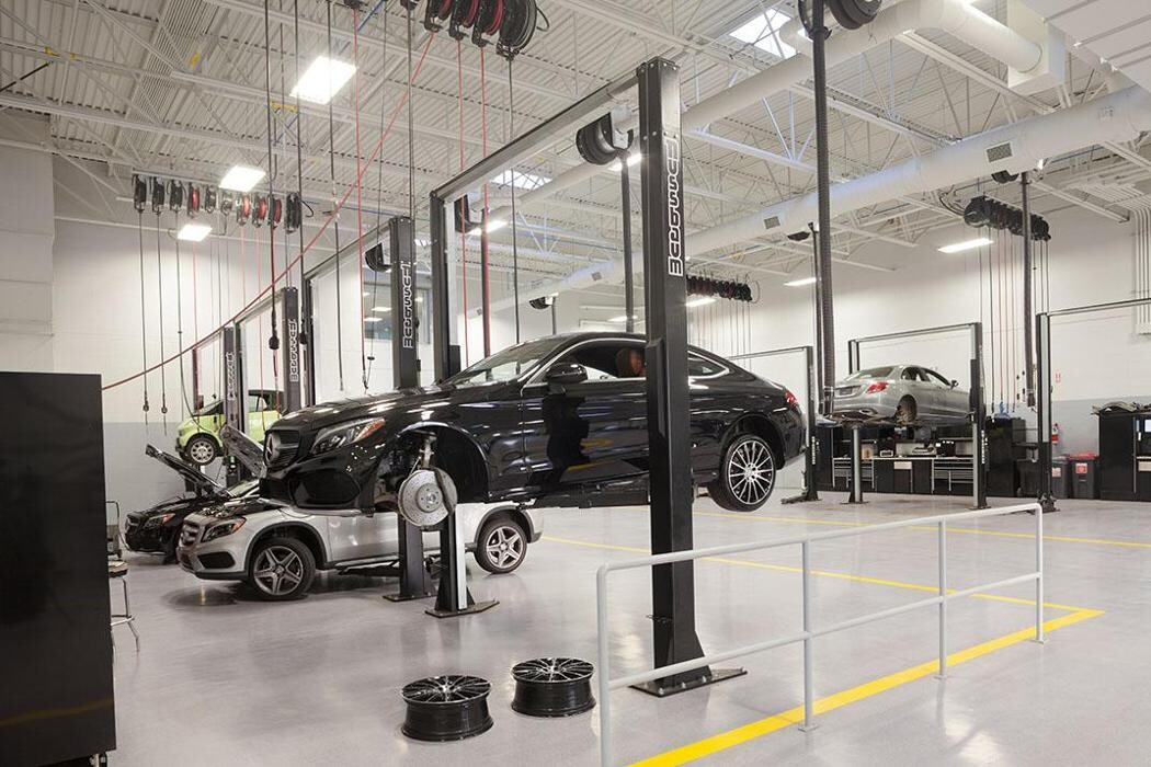Images Mercedes-Benz Montréal-Est