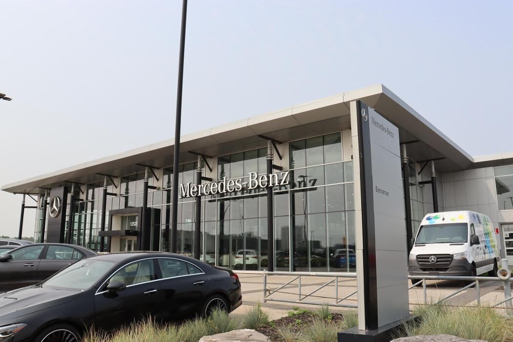 Images Mercedes-Benz Montréal-Est