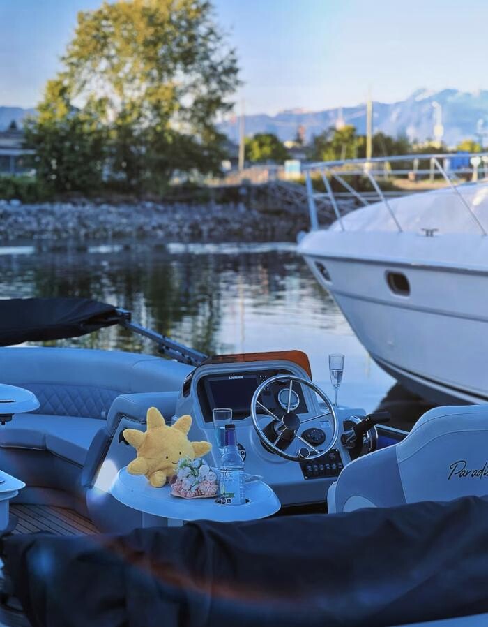 Images SeaSky Cruises Pontoon & Yacht Rental | Vancouver Private Boat Rental