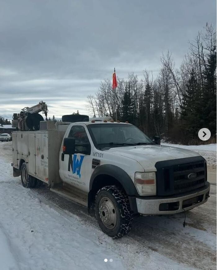 Images North Western Truck & Equipment Repair Ltd.