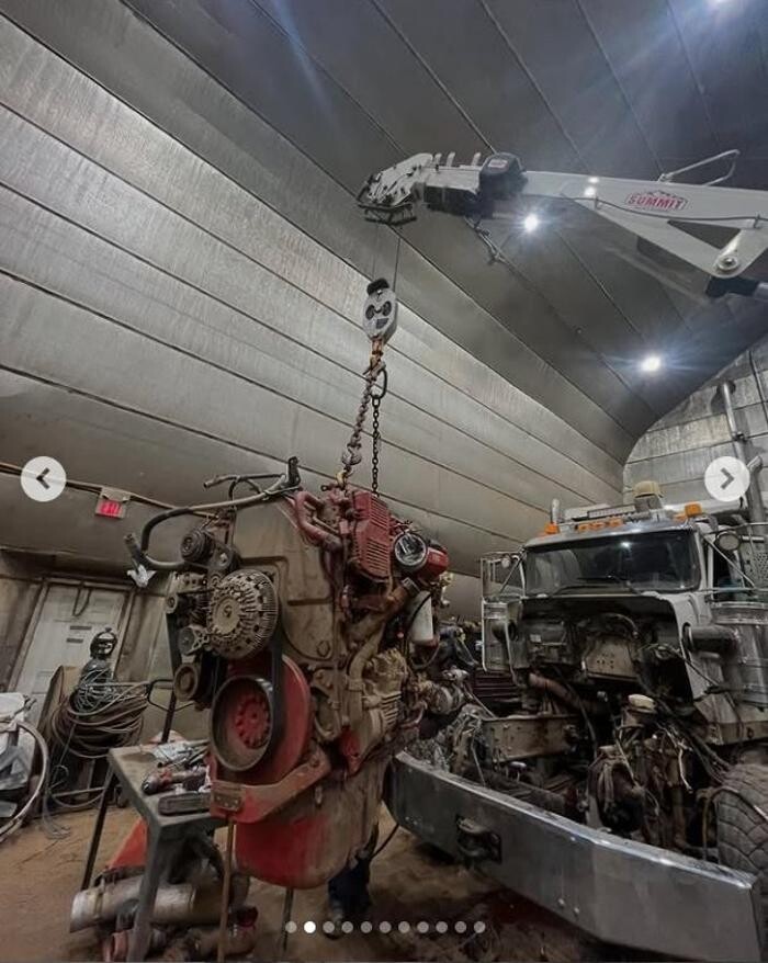 Images North Western Truck & Equipment Repair Ltd.