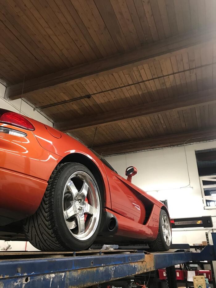 Images Lakeview Automotive Service & Performance Centre