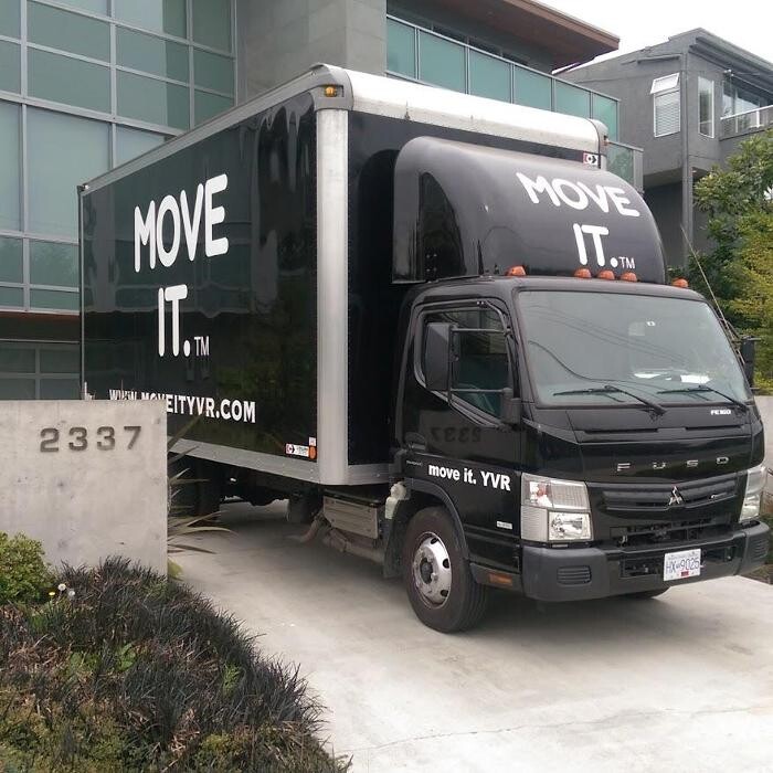 Images MOVE IT. YVR - Storage