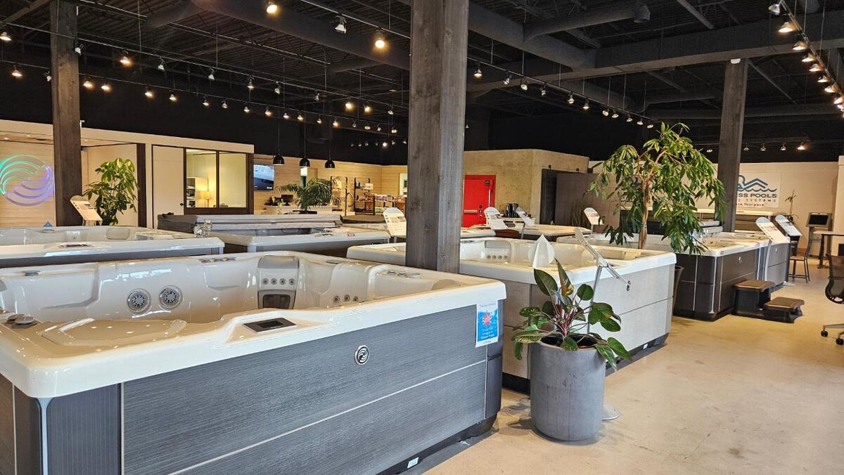 Images Rocky Mountain Pools and Spas Ltd.