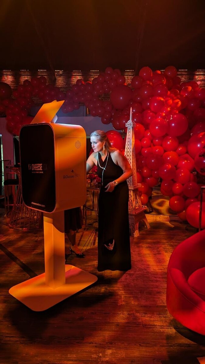 Images Activation de marque CheeeseBOX Inc.