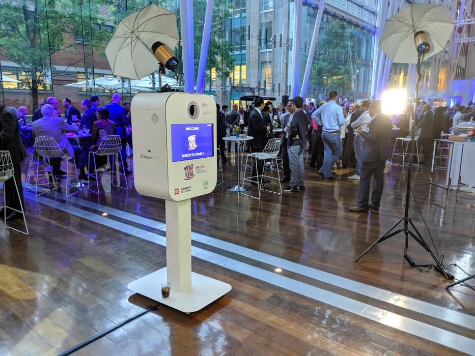 Images Activation de marque CheeeseBOX Inc.