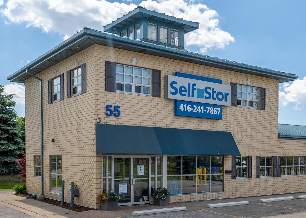 Images Self Stor Storage Etobicoke