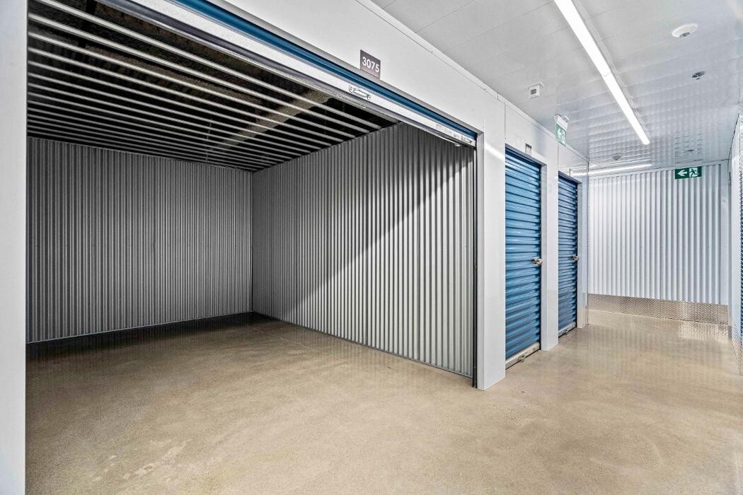 Images Self Stor Storage Etobicoke