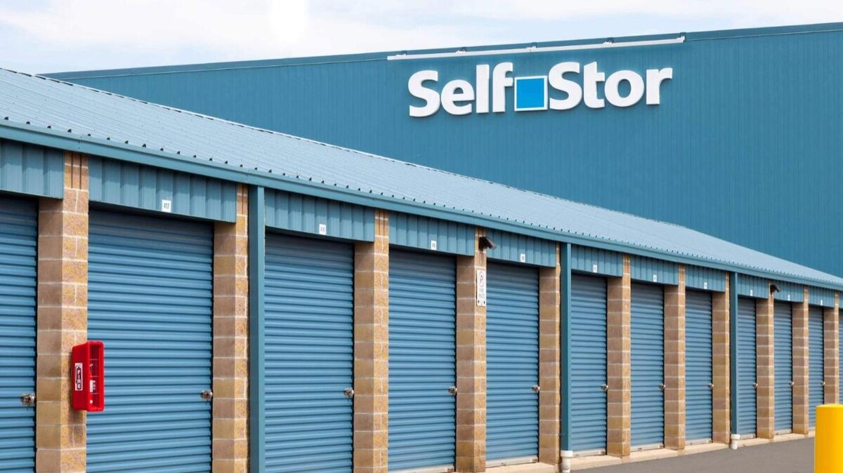 Images Self Stor Storage Etobicoke