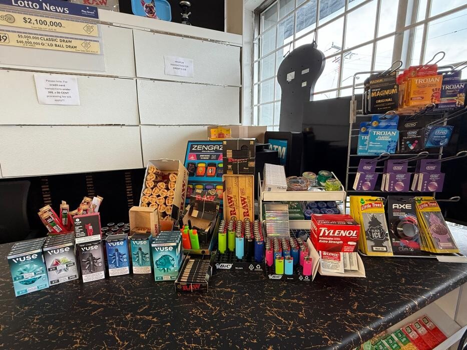 Images Hq Convenience Market