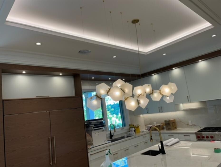 Images Lux Home Electric Inc.