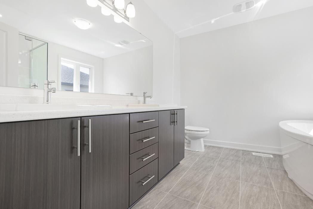 Images Chioma Iheozor Real Estate Agent