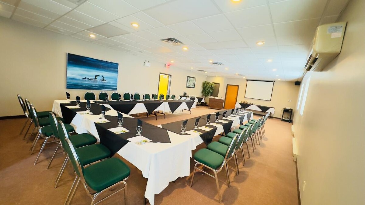 Images Forest Inn & Conference Centre