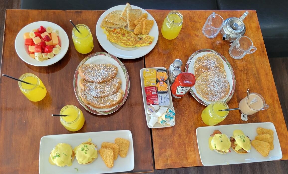 Images Forest Inn & Conference Centre