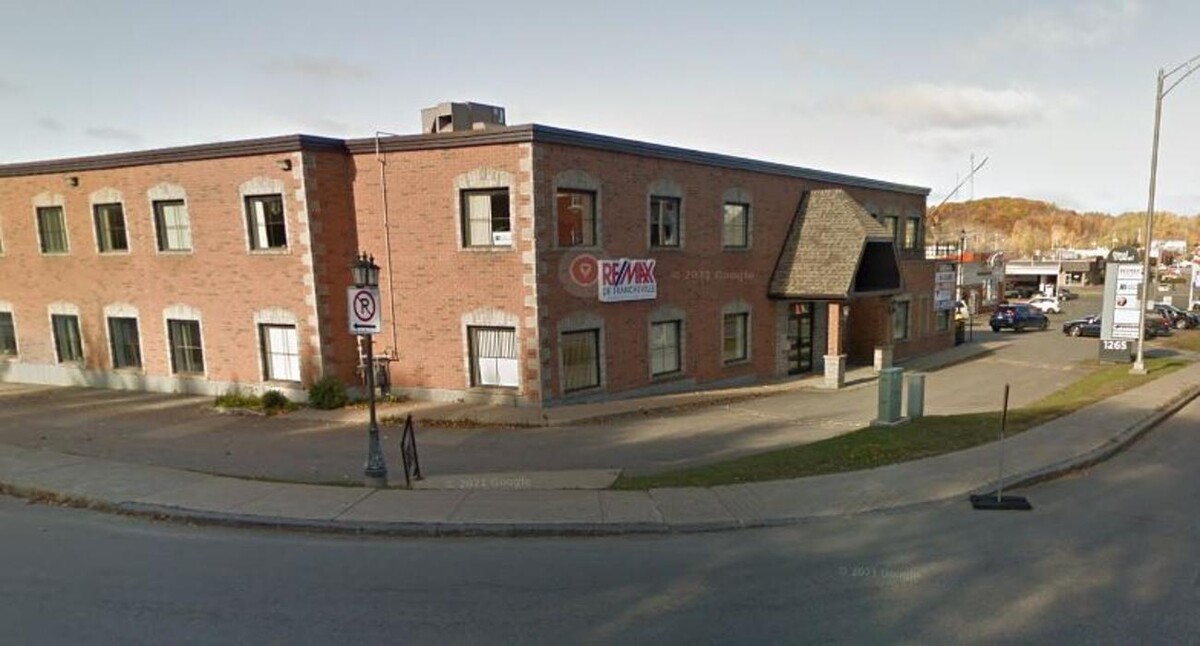 Images RE/MAX DE FRANCHEVILLE