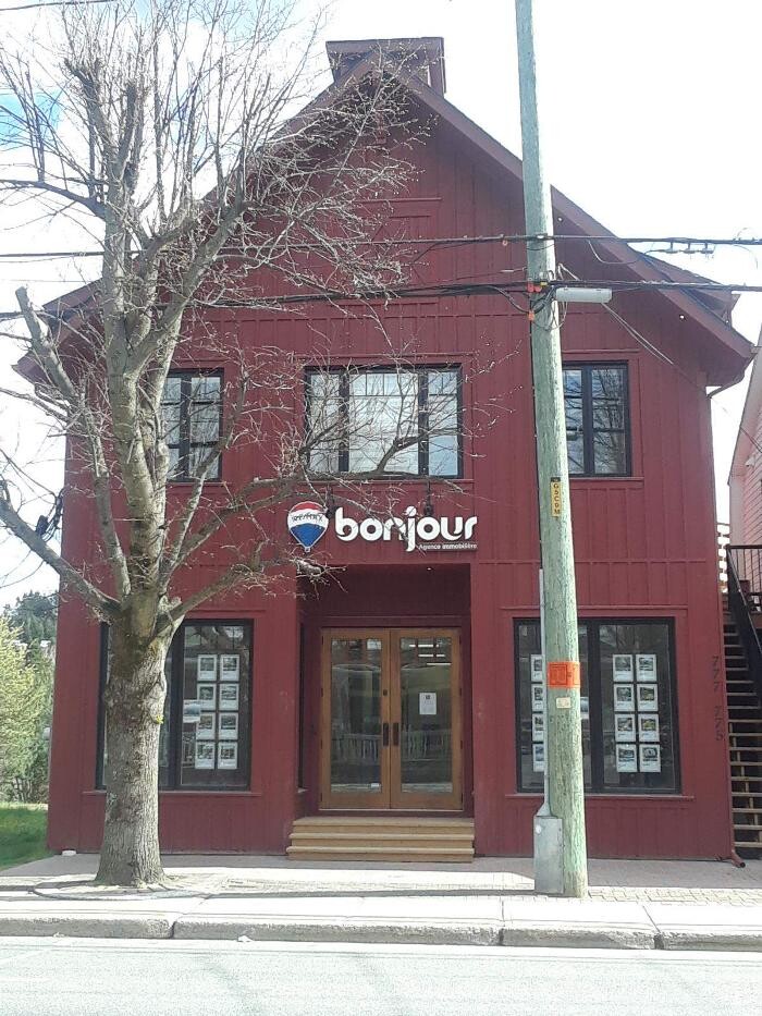 Images RE/MAX du Cartier Bonjour